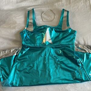 Romy & Michele’s Highschool reunion dress